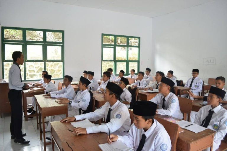 Sekolah Islam untuk Pembentukan Akhlak Membangun Generasi Berkarakter