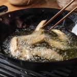 Deep Frying vs Pan Frying Perbedaan Teknik dan Hasil Masakan