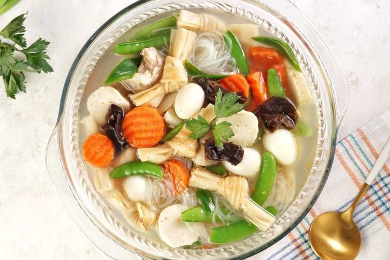 Tips Memasak Sup dalam Jumlah Besar agar Tetap Lezat dan Konsisten